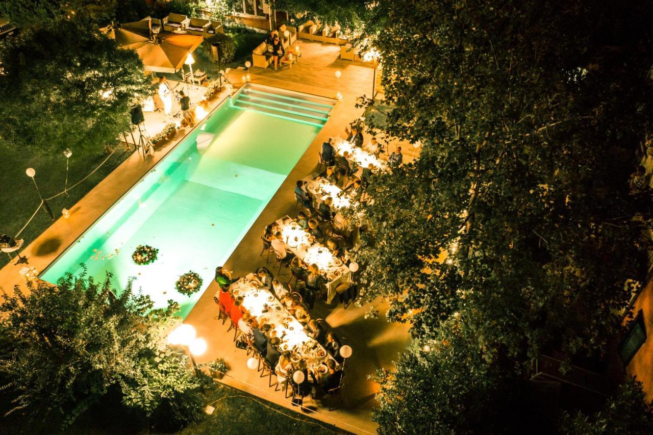 Hotel Milano Pool & Garden Salice Terme Exterior foto